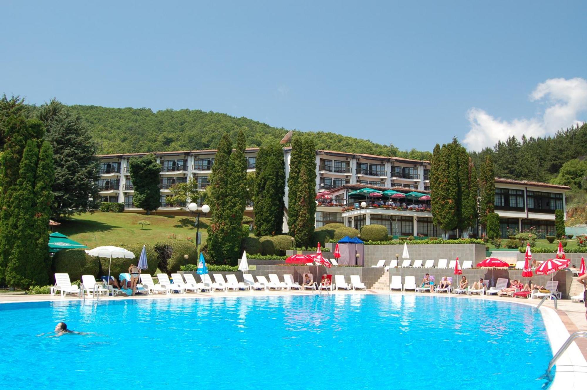 Hotel Makpetrol Struga Exterior photo