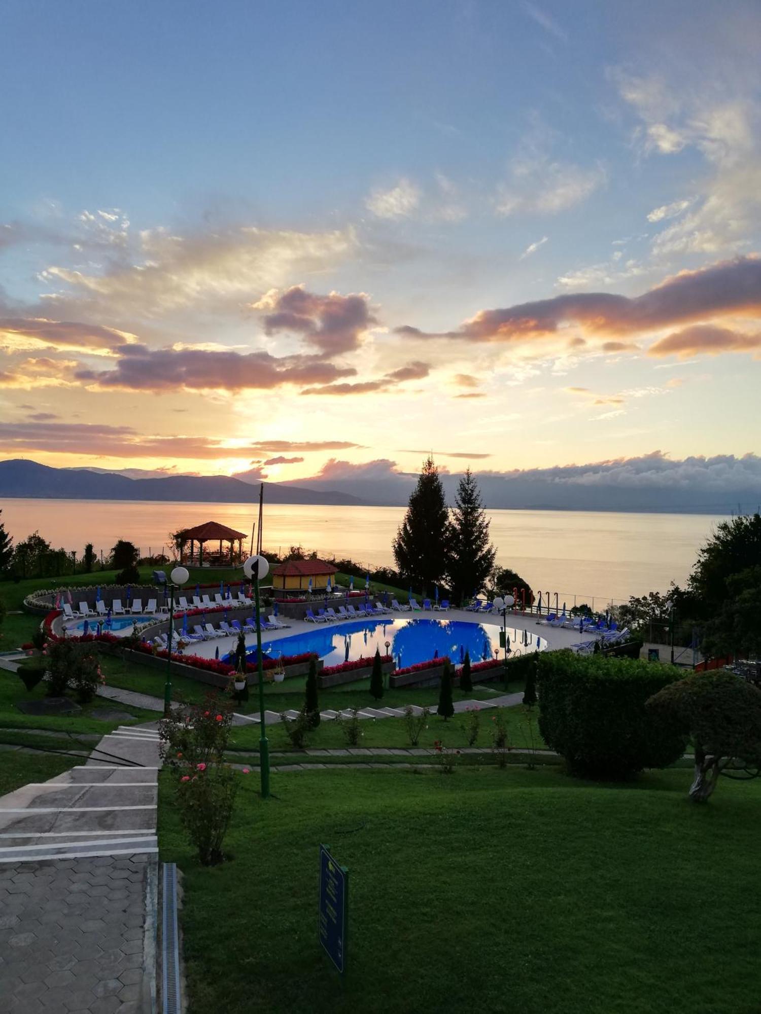 Hotel Makpetrol Struga Exterior photo