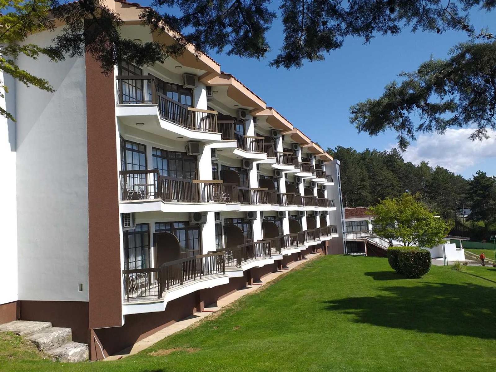 Hotel Makpetrol Struga Exterior photo
